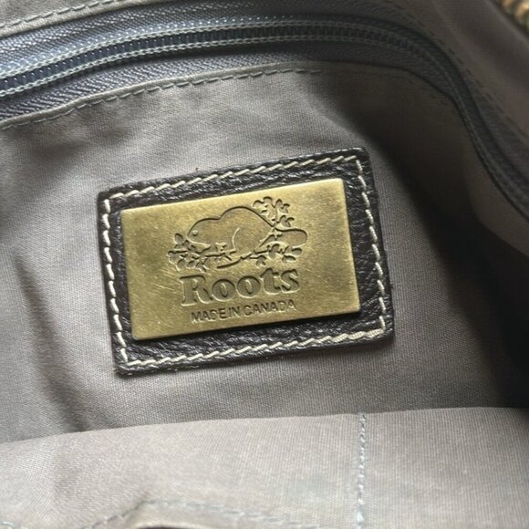 Roots Canada Dark Brown Weave Leather Tassel Crossbody Bag Purse - Picture 9 of 12